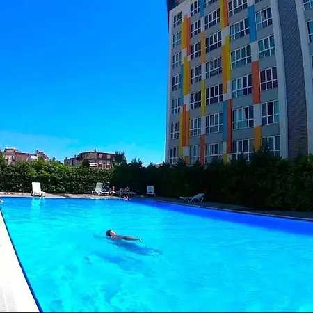 Legoland Complex Pool, Security Apartman *
